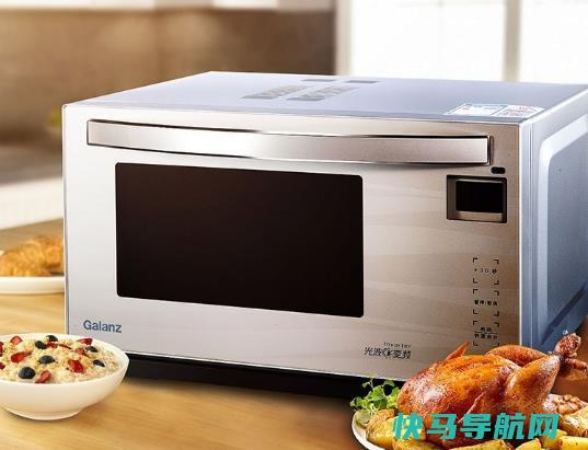 玻璃杯能放微波炉里加热吗？微波炉烤鸡翅冒烟正常吗